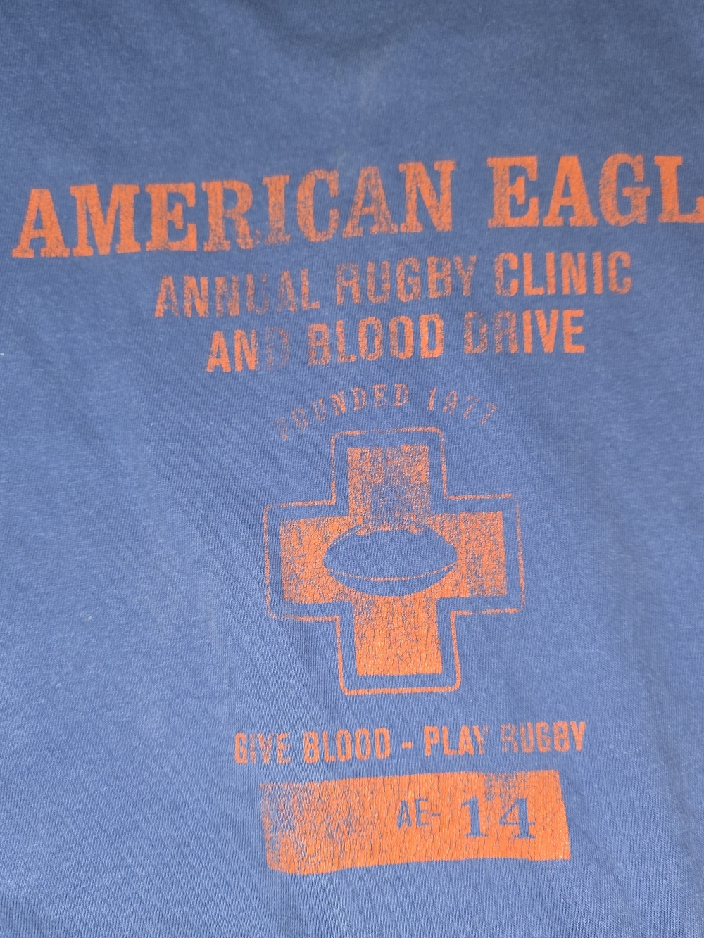 LARGE VINTAGE American Eagle Outfitters Men’s Blue Graphic Rugby Clinic Tee Long